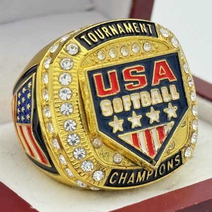 DELUXE USAS CHAMPION RING --- GOLD BODY, CLEAR STONES (Item #39-68)